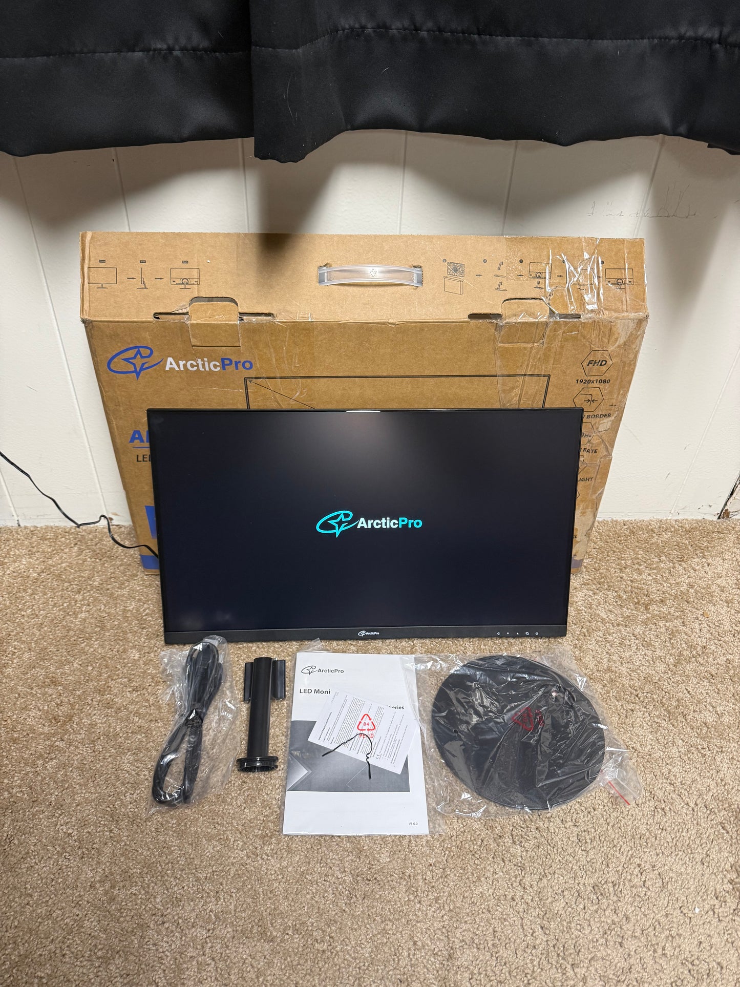 ARCTIC PRO 22” Monitor